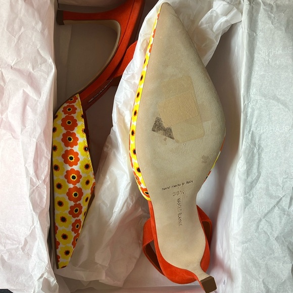 Manolo Blahnik Women's Floral Orange and Yellow Heels - Picture 8 of 8